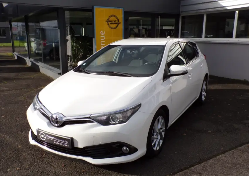 Toyota-Auris-5p DYNAMIC 112 D-4D BV6 - Garage Dormoy Automobiles