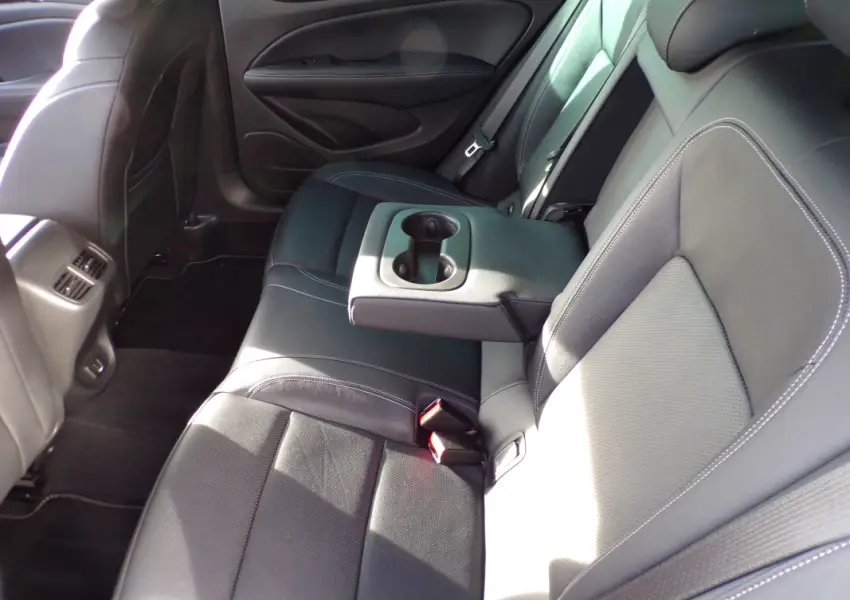 Opel-INSIGNIA Sport Tourer-GS Line PacK 2.0 DIESEL 174 BVA8 4x4 / AWD - 10 - Garage Dormoy Automobiles