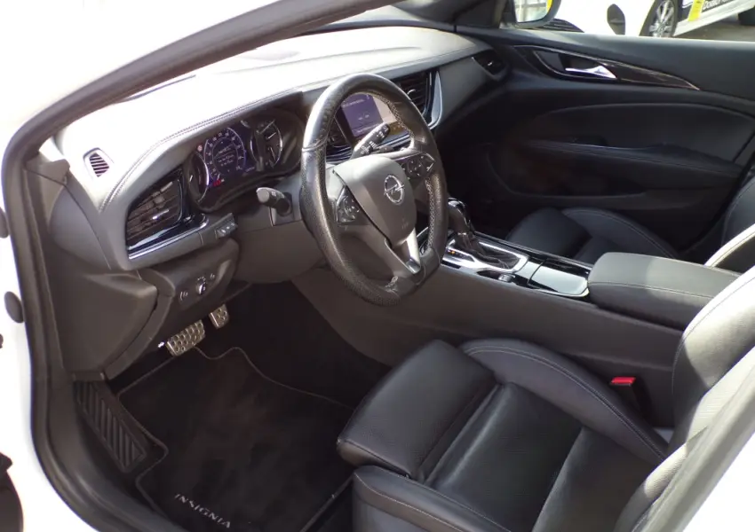 Opel-INSIGNIA Sport Tourer-GS Line PacK 2.0 DIESEL 174 BVA8 4x4 / AWD - 7 - Garage Dormoy Automobiles