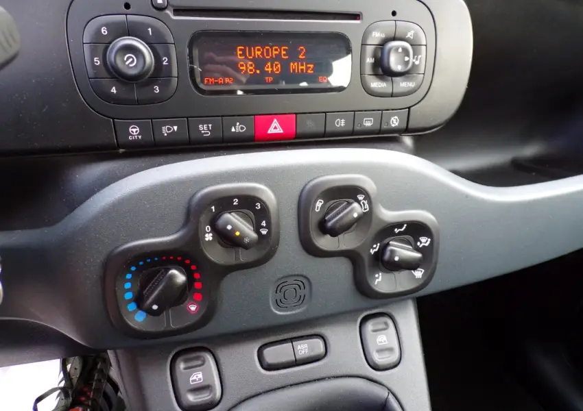 Fiat-PANDA-POP 1.2I 69 CH - 10 - Garage Dormoy Automobiles