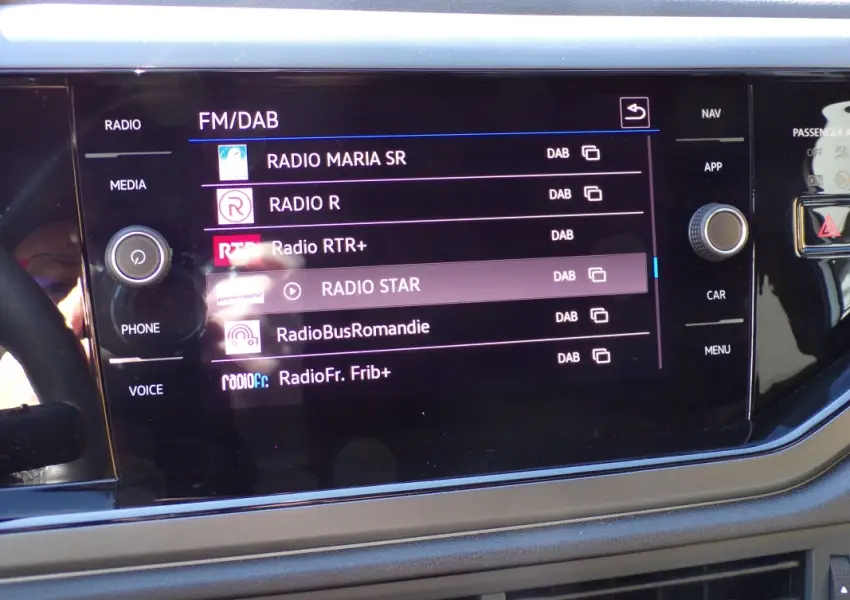 Volkswagen-POLO-VI 1.0 TSI 95 Ch BV6 R-Line - 13 - Garage Dormoy Automobiles