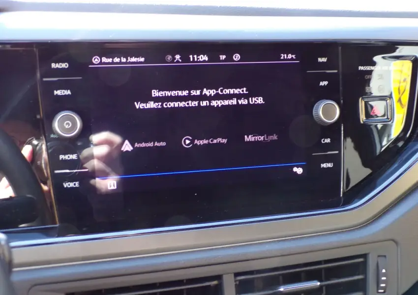 Volkswagen-POLO-VI 1.0 TSI 95 Ch BV6 R-Line - 16 - Garage Dormoy Automobiles