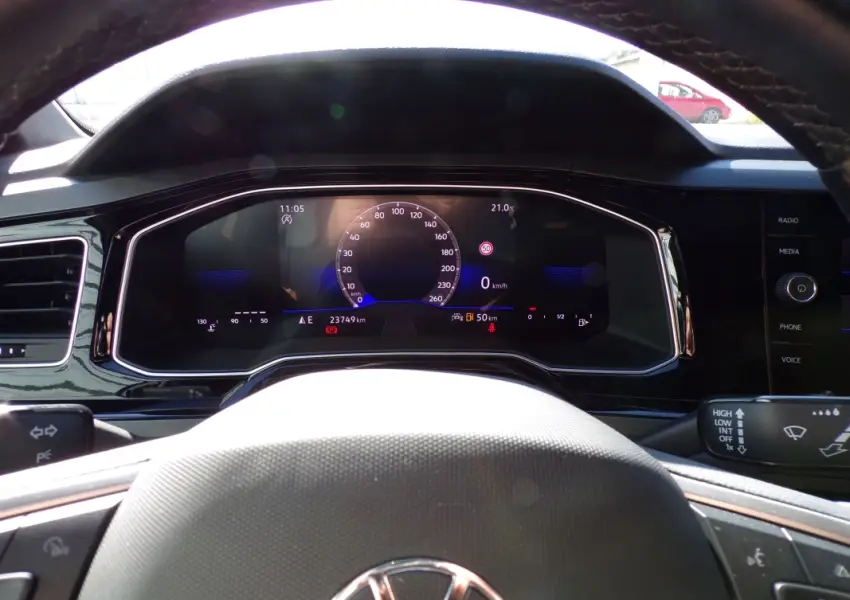 Volkswagen-POLO-VI 1.0 TSI 95 Ch BV6 R-Line - 19 - Garage Dormoy Automobiles