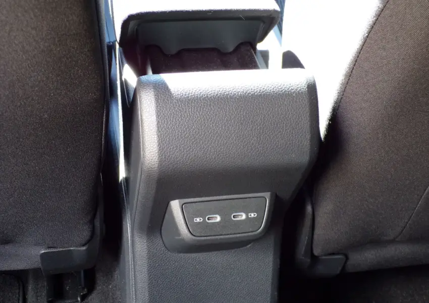 Volkswagen-POLO-VI 1.0 TSI 95 Ch BV6 R-Line - 23 - Garage Dormoy Automobiles