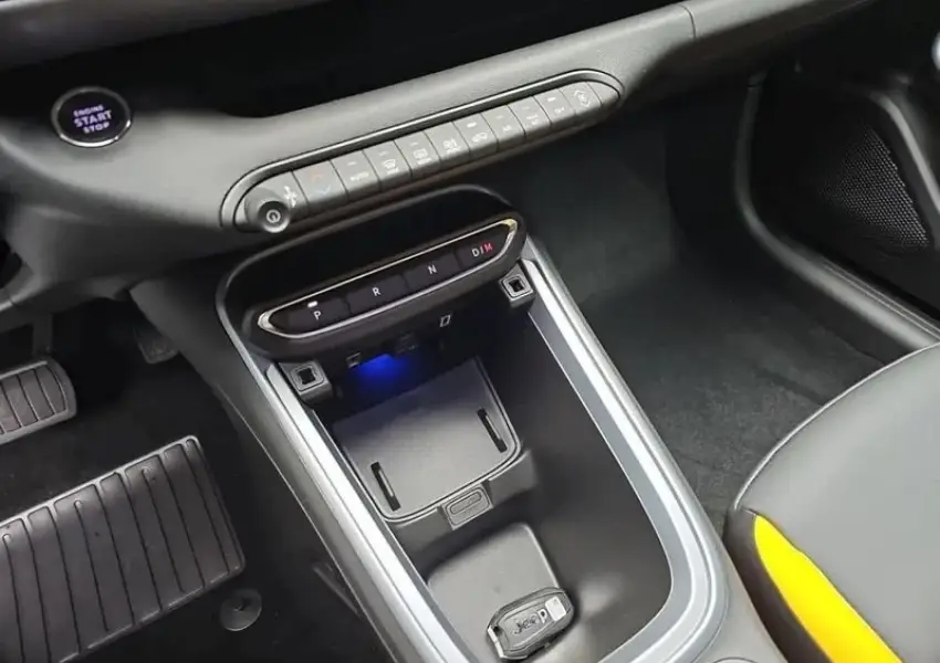 JEEP-AVENGER-1.2 TURBO 145 E-HYBRID 4XE 