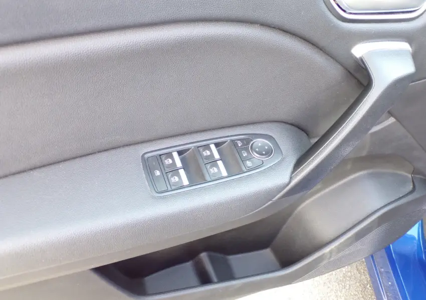 Renault-CAPTUR-INTENS 1.3 TCE 130 BV6 - 16 - Garage Dormoy Automobiles