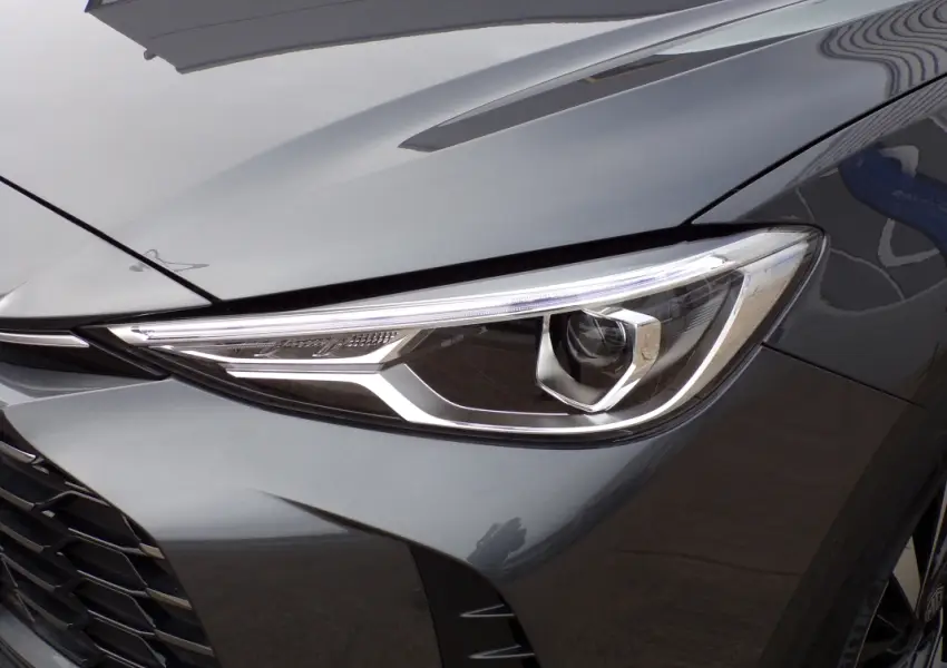 MG-ZS-1.5 Hybrid + 197 Ch Luxury - Garage Dormoy Automobiles